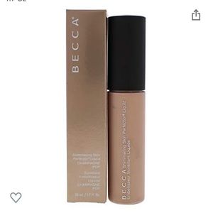 BECCA champagne pop liquid highlighter| brand new